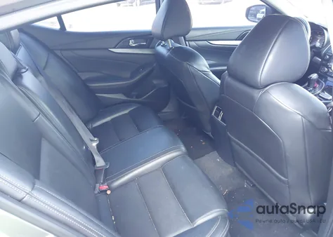 2018 Nissan Maxima 3.5 Sv z USA, uszkodzony, nr VIN 1N4AA6AP2JC367195